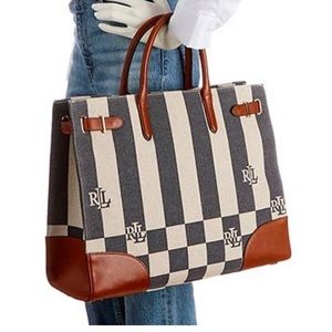 Lauren Ralph Lauren, the Logo Print Canvas Large Devyn Tote Bag features